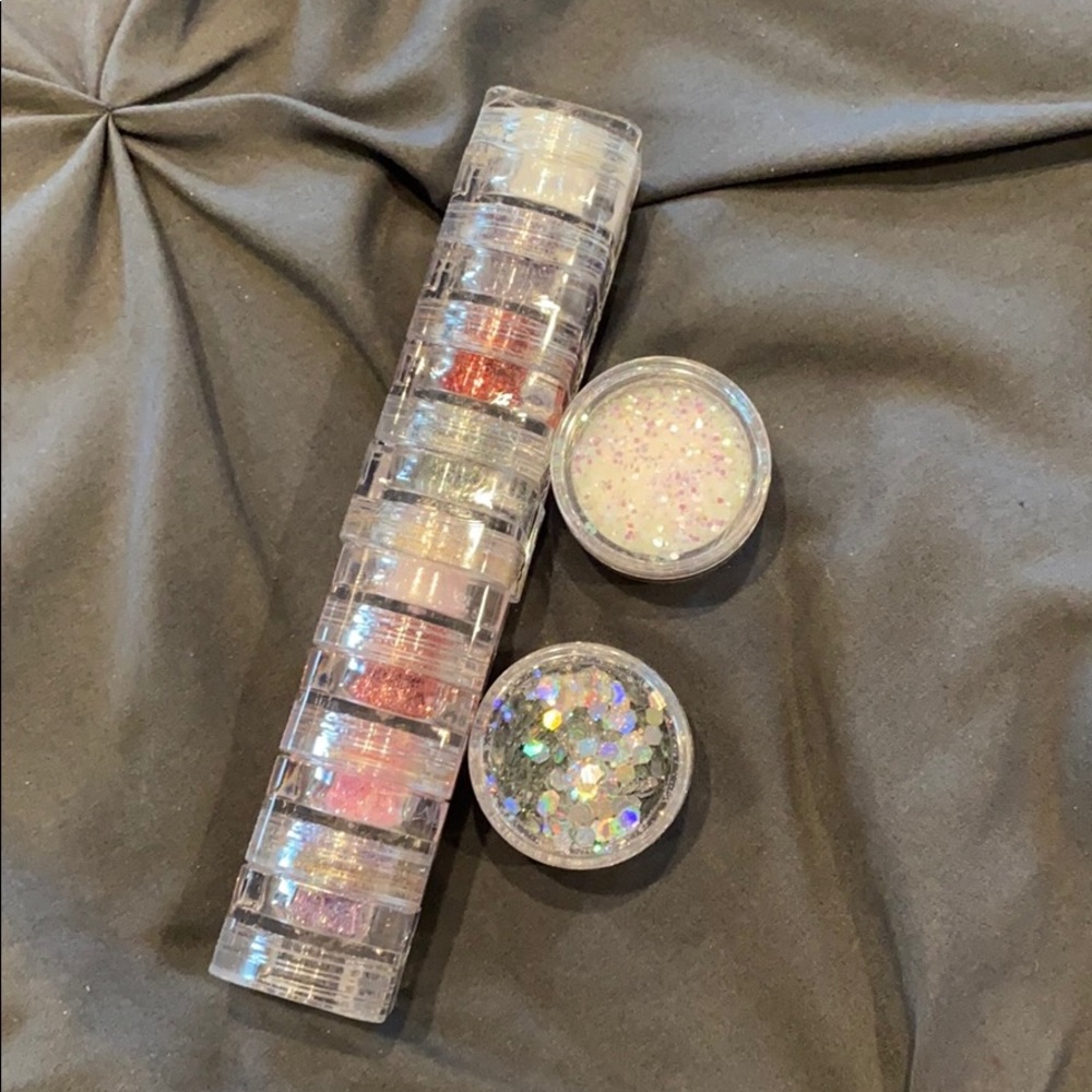 Glitter tower